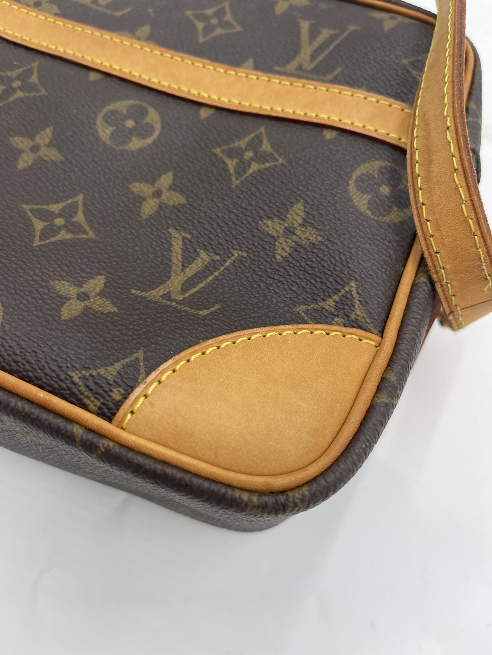 Louis Vuitton Monogram Trocadero - Picture 11 of 14